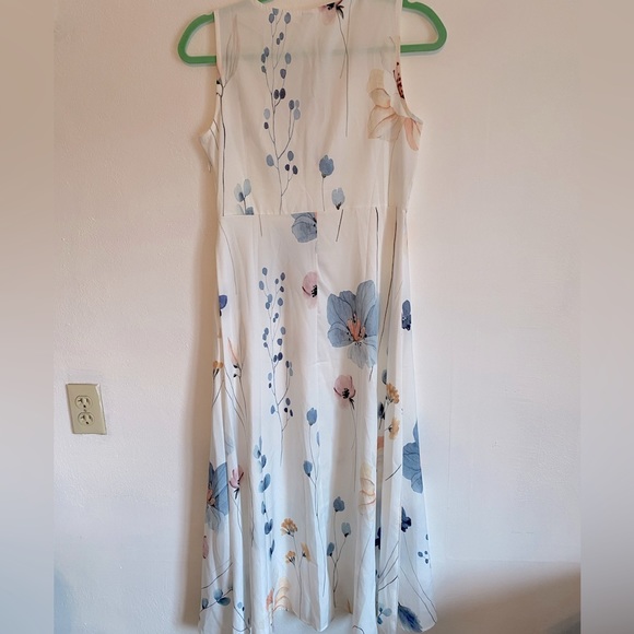 NWT flower dress. - Picture 3 of 3